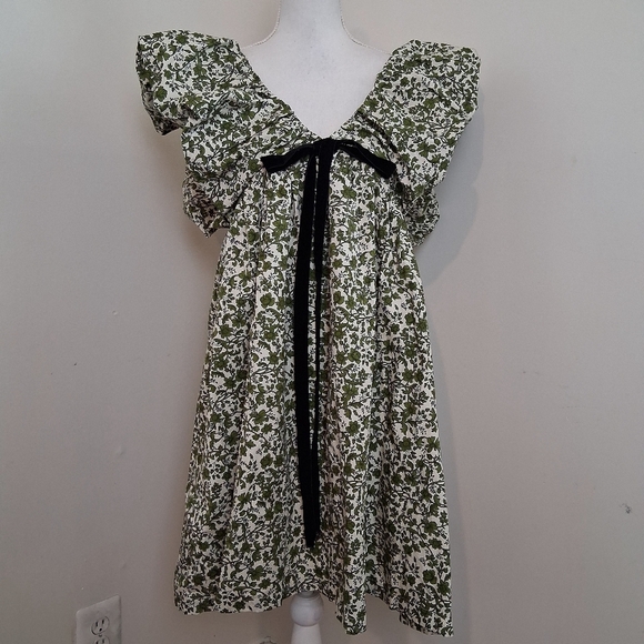 O.P.T Moda Didi Dress in Green Floral Size Large NWT - Picture 2 of 12